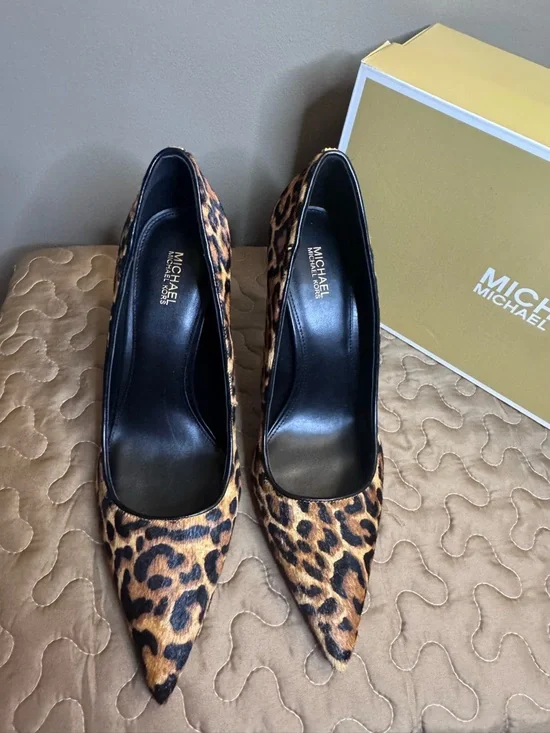 Michael Kors Leopard Print Pointed-Toe Pumps - Brown/Black size 9.5 - Picture 2 of 7